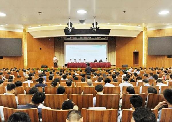 赫茲曼電力作專題演講