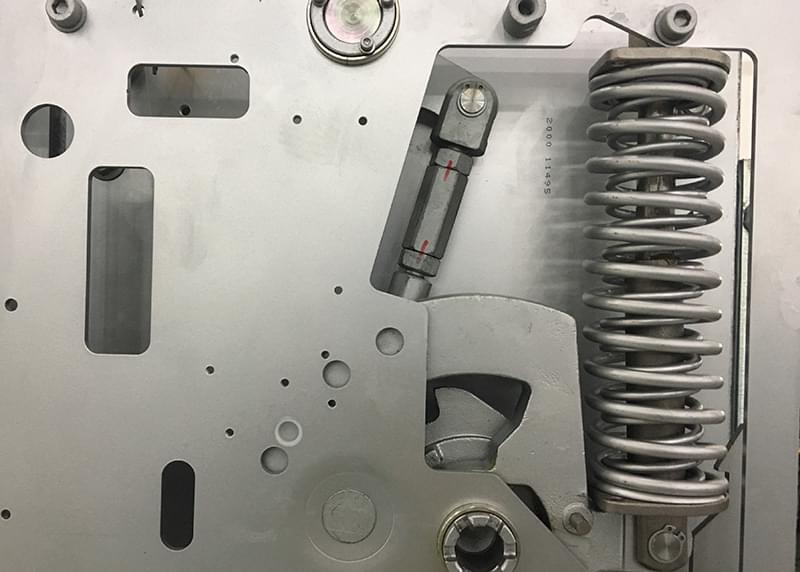 如何從根源上提高開關(guān)柜操作機構(gòu)的耐腐蝕特性，請看......