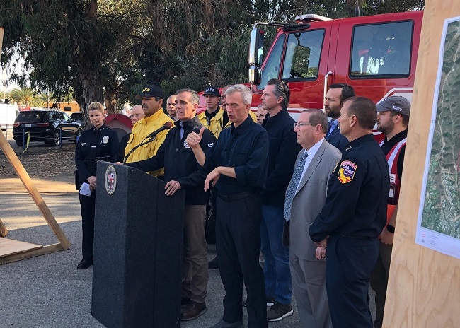 加州火災(zāi)，樹閃是元兇，我們應(yīng)如何避免？